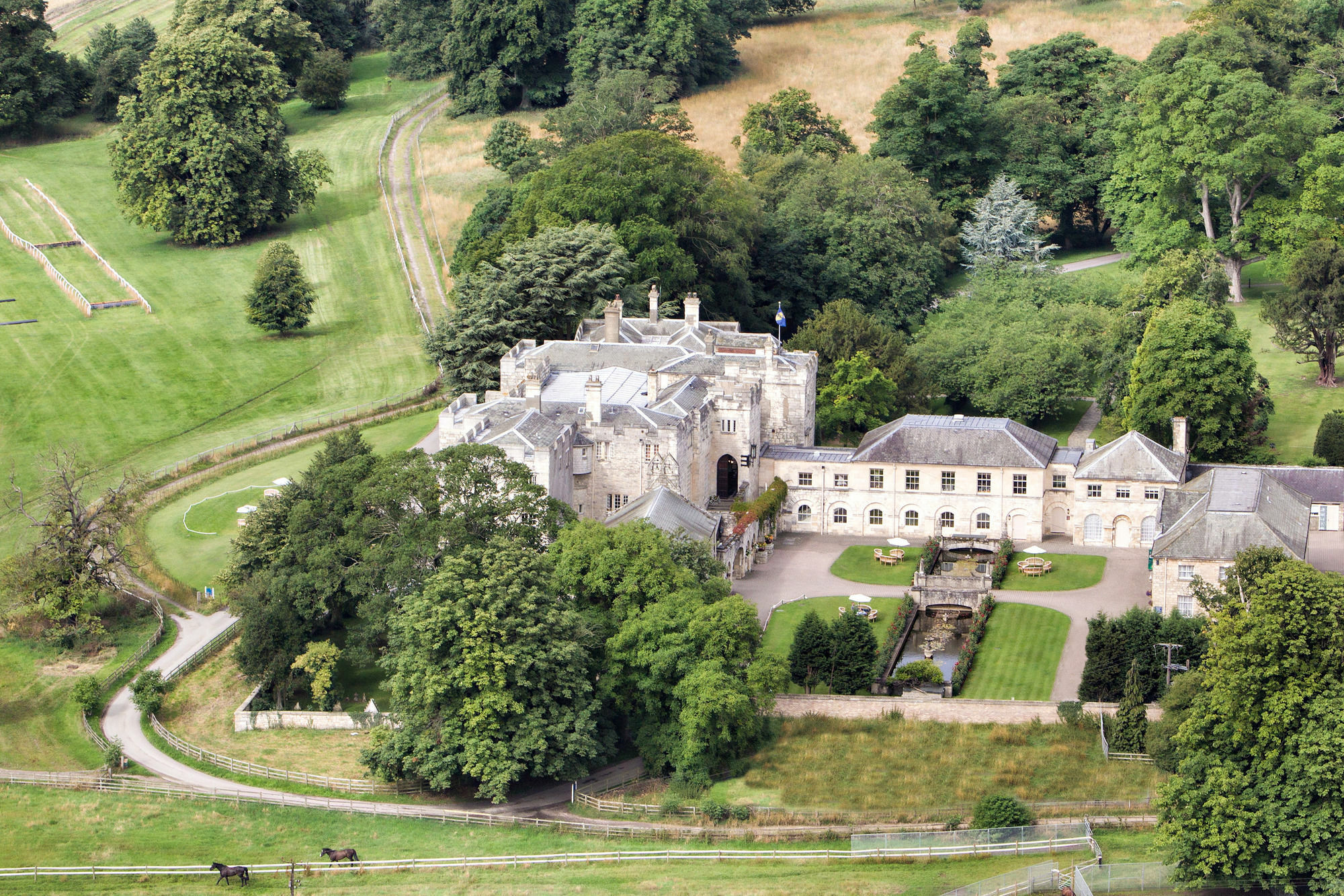 Hazlewood Castle & Spa 태드캐스터 외부 사진